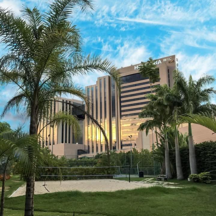 Hesperia Wtc Valencia Hotel Exterior photo
